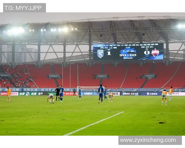 武汉足球队灵活性引发热议球迷与专家观点大碰撞 武汉足球队灵活性引发热议球迷与专家观点大碰撞