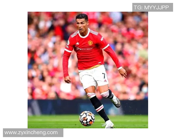 历届足球明星风云榜揭示历史足坛巨星的辉煌成就与影响力